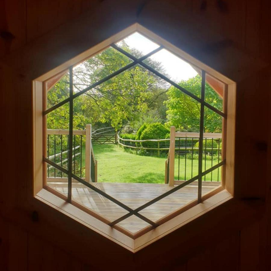 The Hive - Unique Log Cabin With Wood Burning Stove Ludchurch Exterior foto